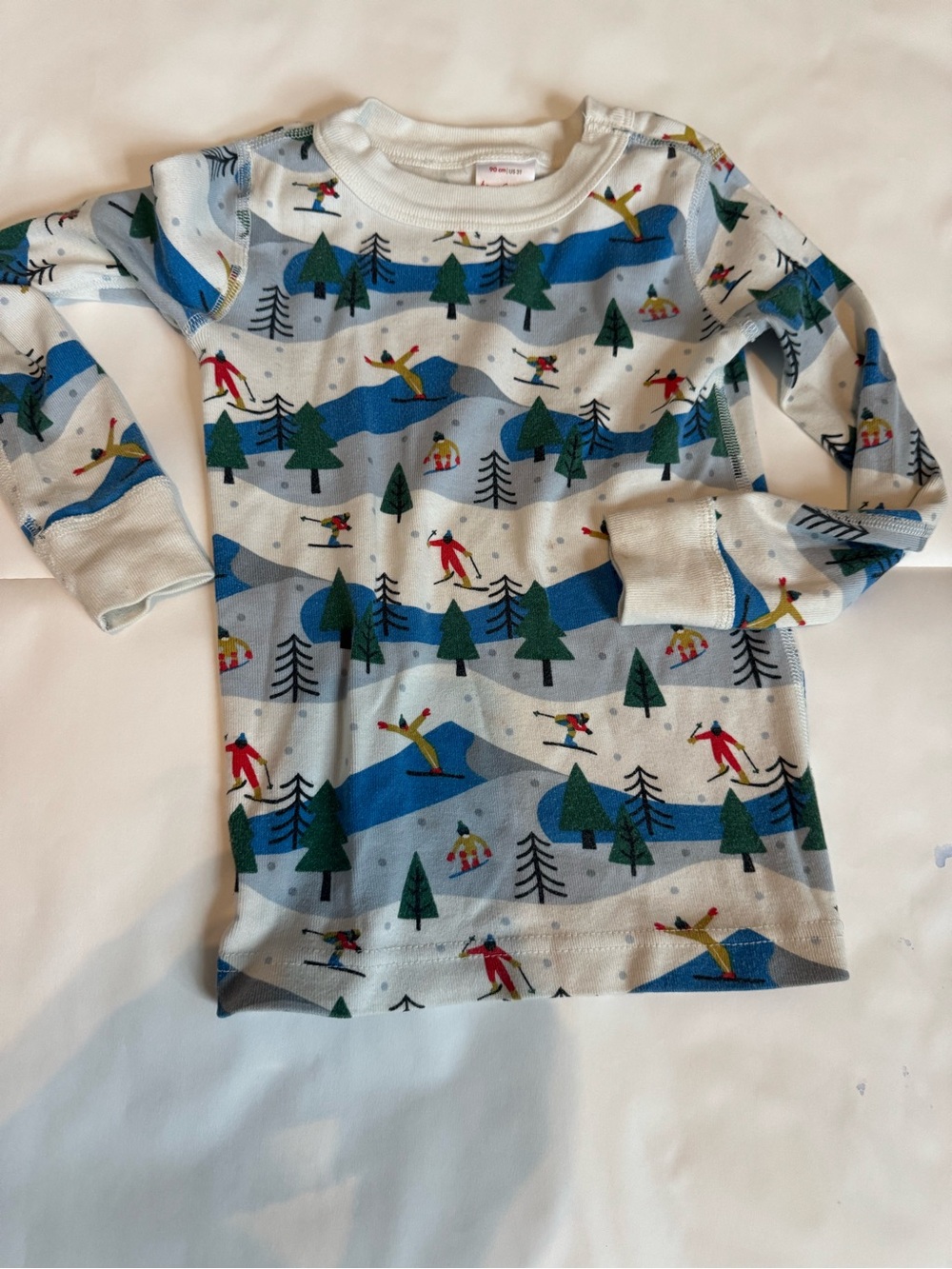 Hanna Andersson White Long Sleeve Ski Print Top with Blue & Green